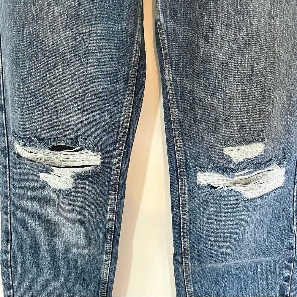Good American NWT Good Icon Straight Ankle Crop Indigo061 Medium Wash Distressed - Picture 7 of 14